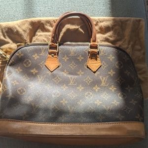 Louis Vuitton Purse